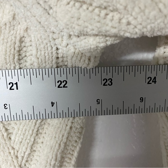 J. Jill Sweater Women M Ivory Cable Knit Crew Neck Chunky Chenille Pullover Soft - Picture 9 of 9